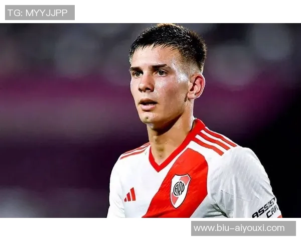 罗马诺称曼联未与阿德耶米展开谈判,未来动向引人关注 罗马诺称曼联未与阿德耶米展开谈判,未来动向引人关注